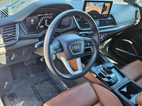 Used 2025 Audi Q5 2.0T Premium Plus w/ Premium Plus Package AWD/4WD image 9