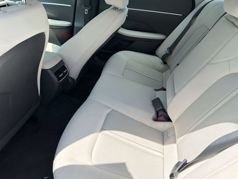 Used 2025 Hyundai Sonata SEL FWD image 25