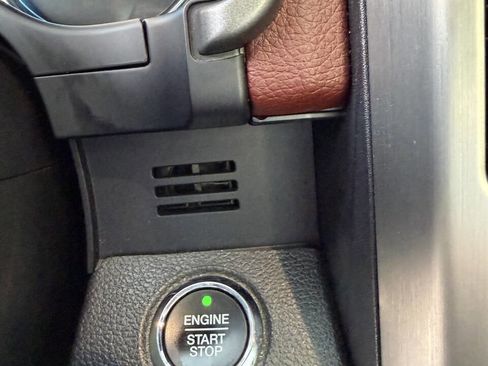 Used 2018 Ford F150 Platinum w/ Equipment Group 701A Luxury image 45