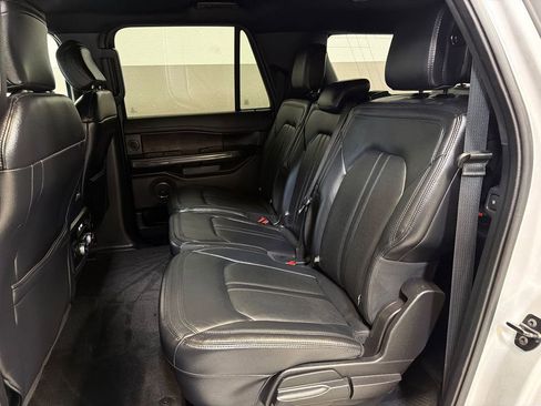Used 2019 Ford Expedition Max Limited RWD image 26