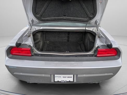 Used 2014 Dodge Challenger R/T image 25