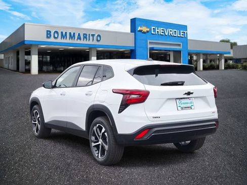 New 2026 Chevrolet Trax RS w/ Driver Confidence Package FWD image 3