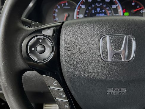 Used 2016 Honda Accord Sport image 19