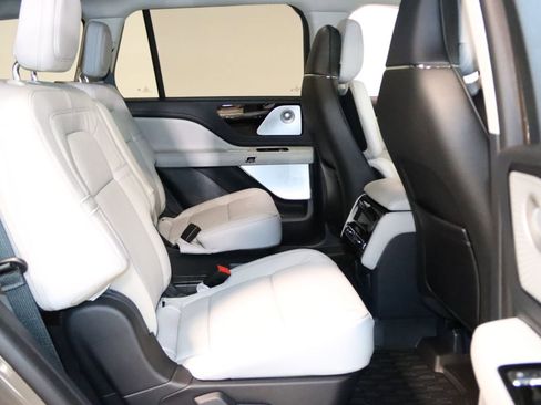 Used 2025 Lincoln Aviator Reserve w/ Equipment Group 201A AWD/4WD image 66