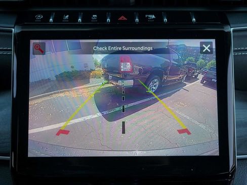 Used 2022 Jeep Grand Cherokee Limited AWD/4WD image 16