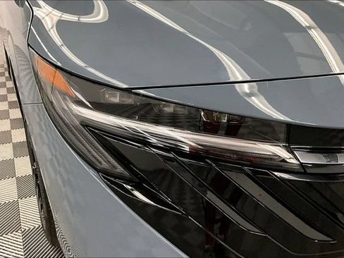 New 2026 Nissan Sentra SR w/ SR Premium Package FWD image 14