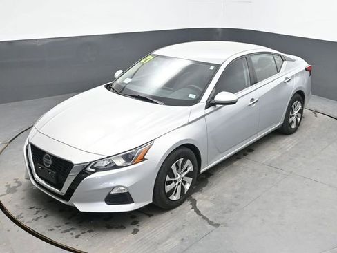 Used 2021 Nissan Altima 2.5 S FWD image 18