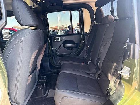 Used 2021 Jeep Gladiator Sport image 49