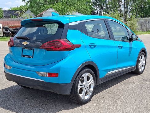 Used 2020 Chevrolet Bolt LT FWD image 24