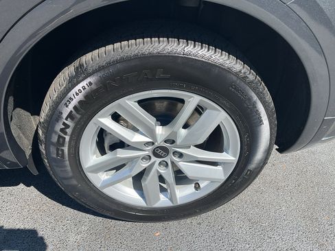 Used 2023 Audi Q5 2.0T Premium w/ Convenience Package image 7