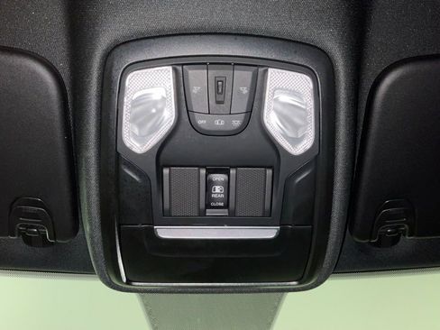 Used 2024 RAM 1500 Tradesman AWD/4WD image 21