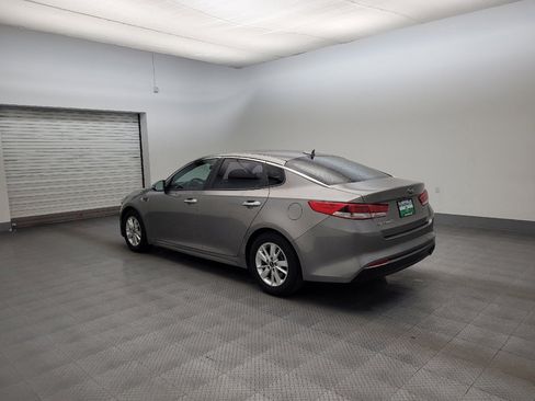 Used 2018 Kia Optima LX FWD image 3