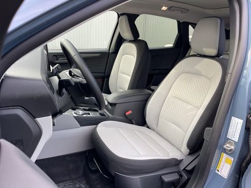 New 2026 Ford Escape Active w/ Tech Pack #1 AWD/4WD image 16