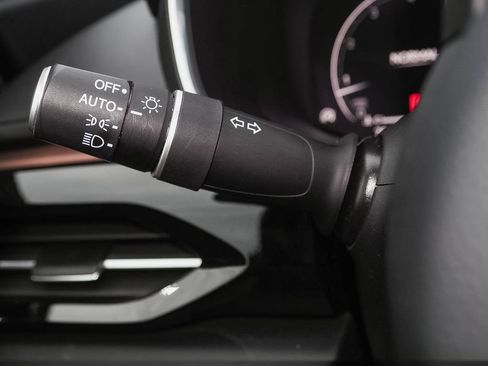 Used 2022 Acura MDX SH-AWD w/ Technology Package image 32