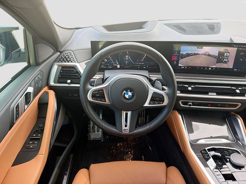 Used 2025 BMW X6 M60i AWD/4WD image 17