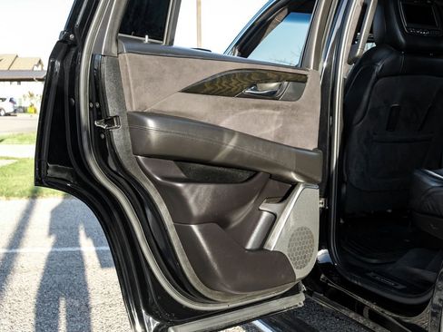 Used 2019 Cadillac Escalade Platinum image 53