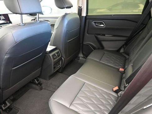 New 2026 Nissan Rogue Platinum image 20