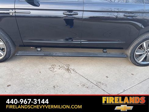 Used 2019 Lincoln Navigator L Reserve image 42