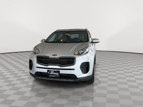 Used 2017 Kia Sportage LX w/ LX Popular Package FWD image 4
