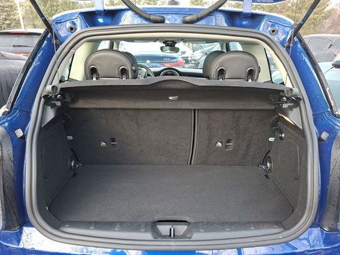 Used 2021 MINI Cooper 2-Door Hardtop w/ Storage Package image 27