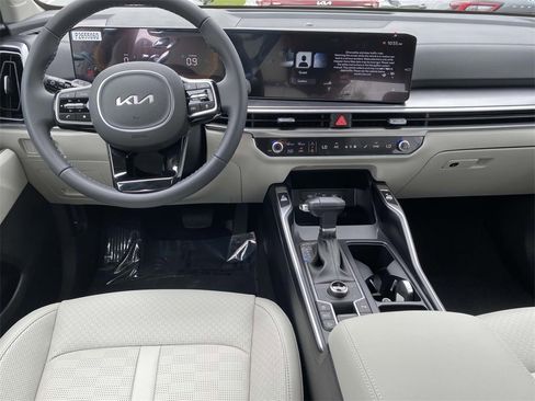 New 2025 Kia Sorento EX w/ Panoramic Sunroof Package image 10