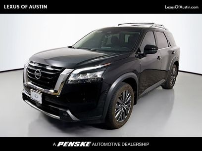 Used 2024 Nissan Pathfinder SL w/ SL Premium Package