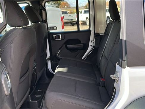 Used 2023 Jeep Wrangler Unlimited w/ Cold Weather Group image 23