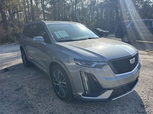 Certified 2024 Cadillac XT6 Sport w/ Technology Package image 2