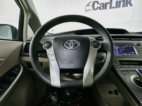 Used 2014 Toyota Prius Three FWD image 12