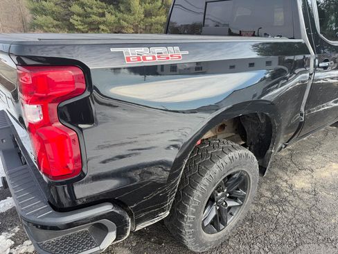 Used 2019 Chevrolet Silverado 1500 LT Trail Boss image 14