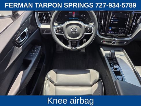 Used 2022 Volvo XC60 B5 R-Design w/ Advanced Package FWD image 16