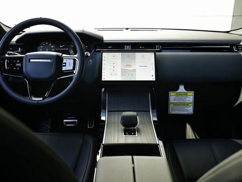 New 2026 Land Rover Range Rover Velar Dynamic SE image 37