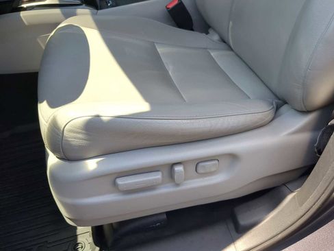 Used 2016 Honda Pilot Touring image 13