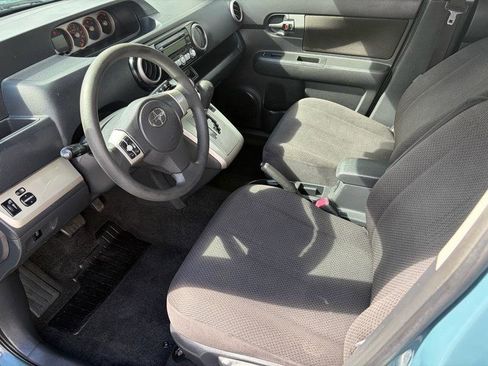 Used 2008 Scion xB FWD image 9