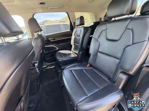 Used 2025 Kia Telluride S image 25