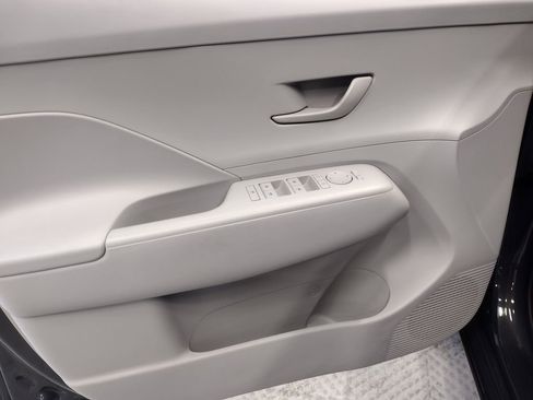 Certified 2024 Hyundai Kona SEL FWD image 18