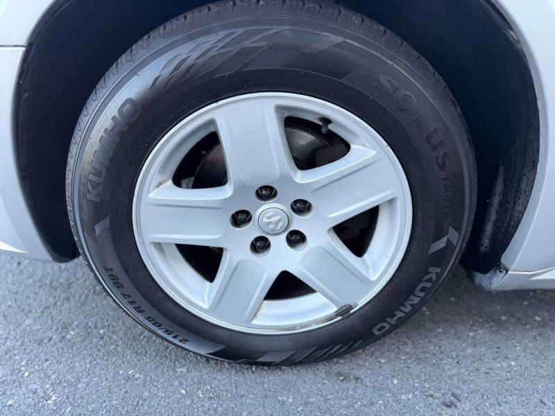 Used 2005 Dodge Magnum SE RWD image 14