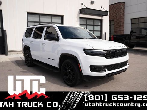 Used 2024 Jeep Wagoneer Series II AWD/4WD image 1