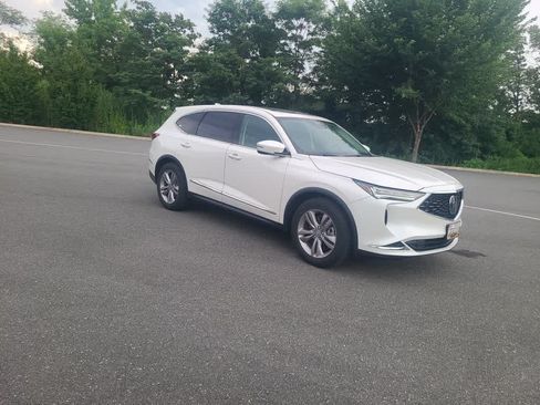 Certified 2024 Acura MDX SH-AWD image 2