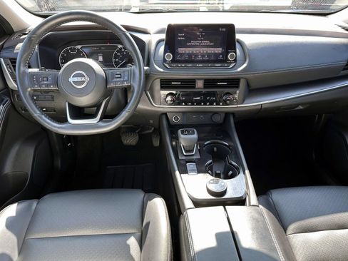 Used 2023 Nissan Rogue SV w/ SV Premium B Package AWD/4WD image 16