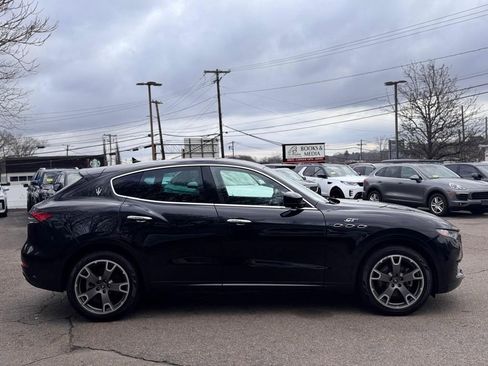 Used 2023 Maserati Levante GT AWD/4WD image 7