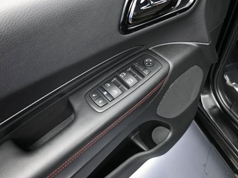 Used 2024 Dodge Durango GT image 13