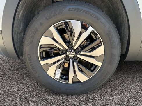 New 2026 Volkswagen Atlas Cross Sport SE AWD/4WD image 14