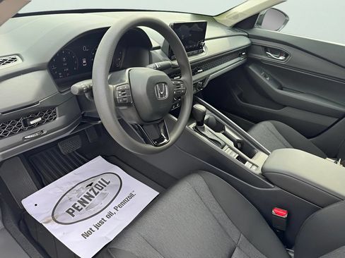 Used 2025 Honda Accord SE image 13
