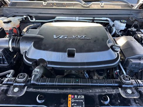 Used 2019 Chevrolet Colorado ZR2 image 9