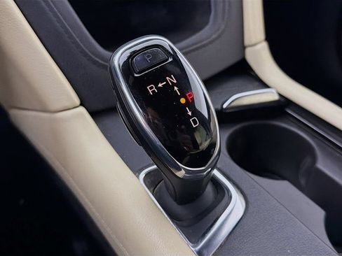 Used 2019 Cadillac XT5 FWD image 20