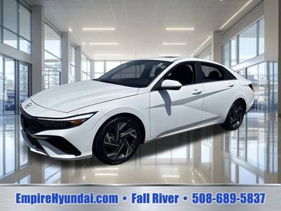 Used 2024 Hyundai Elantra SEL w/ Convenience Package