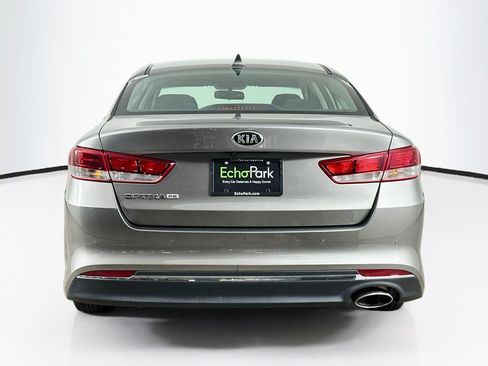 Used 2018 Kia Optima LX FWD image 7