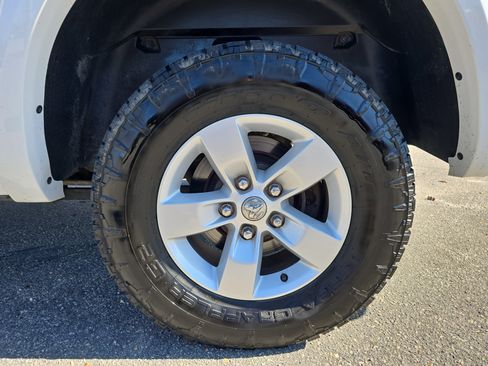 Used 2014 RAM 1500 Outdoorsman image 33