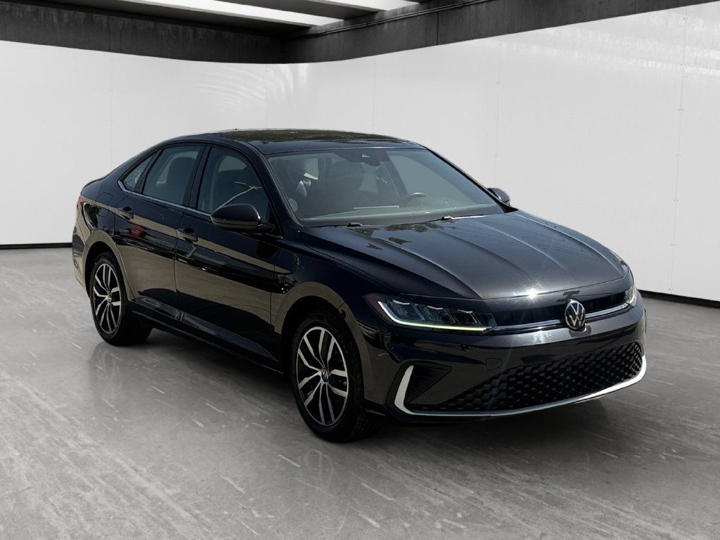 Used 2025 Volkswagen Jetta SE FWD image 7